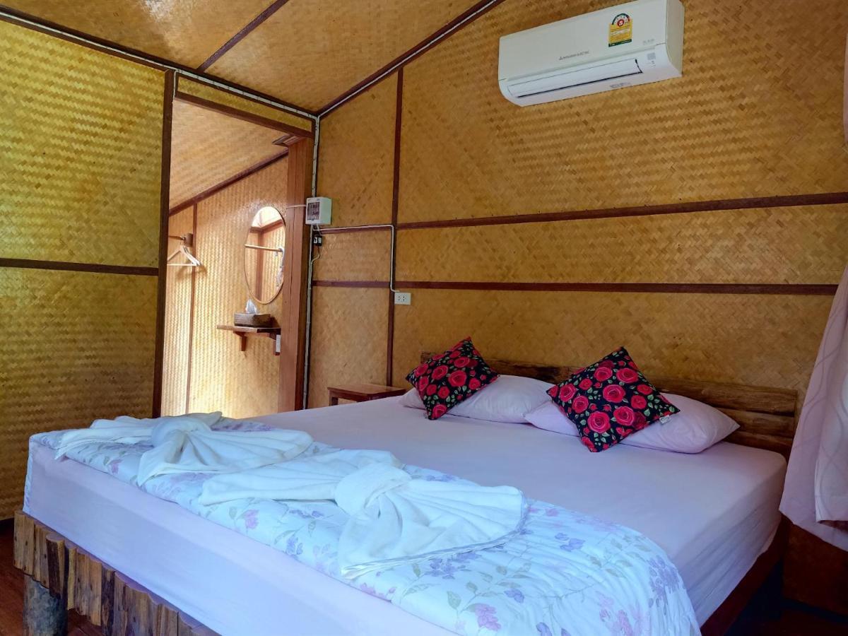 Bansuanphutarn Hotel Ban Pha Saeng Lang Exterior foto