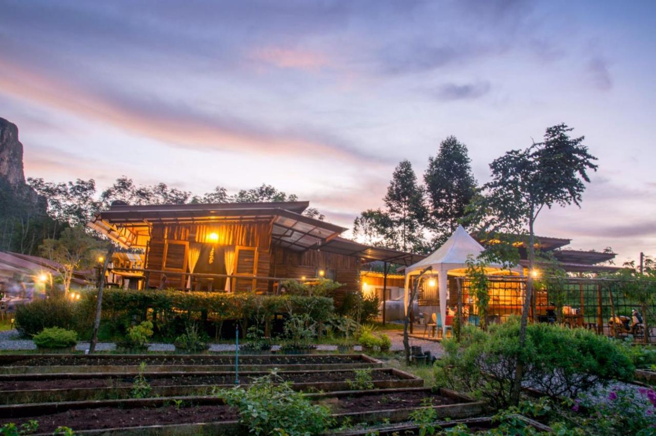 Bansuanphutarn Hotel Ban Pha Saeng Lang Exterior foto