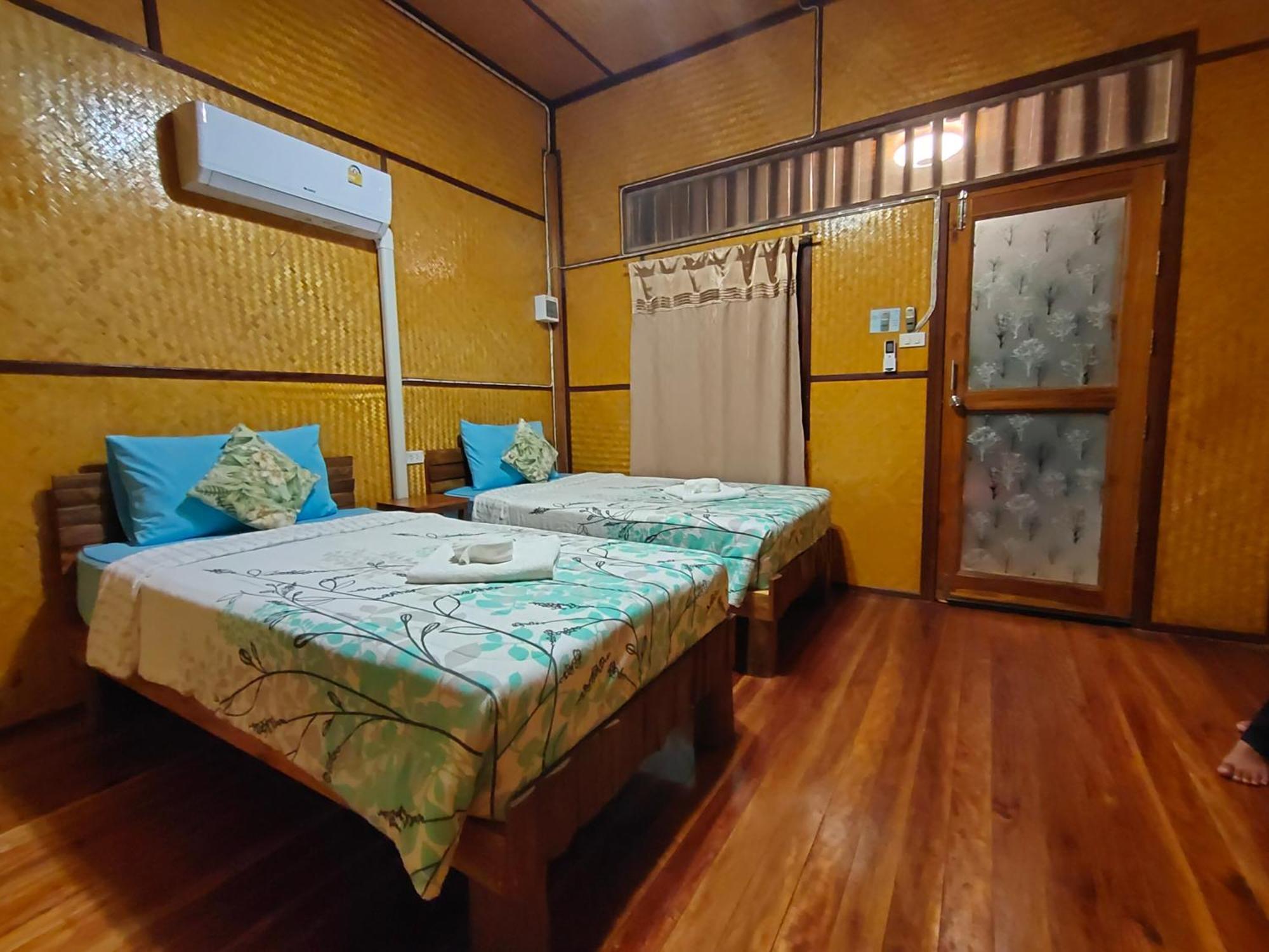Bansuanphutarn Hotel Ban Pha Saeng Lang Exterior foto